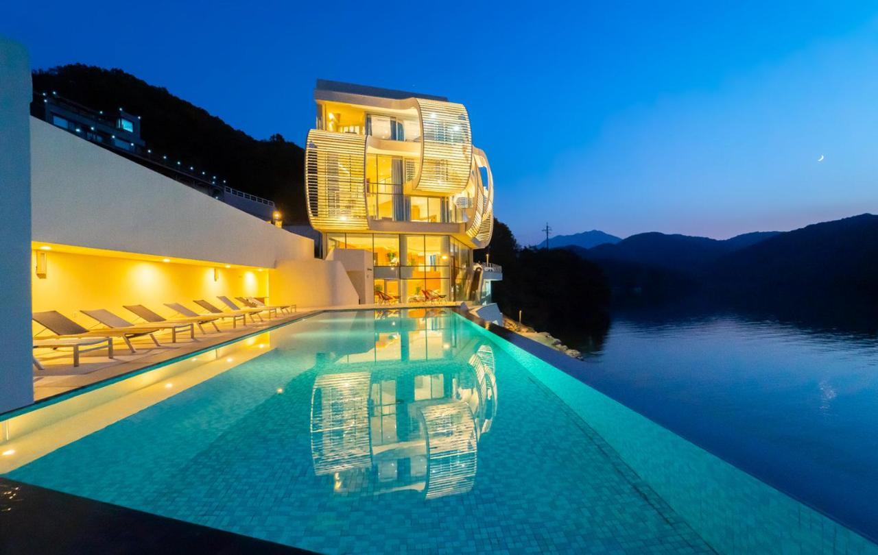 Gapyeong Suiteian Hotel&Resort Buitenkant foto