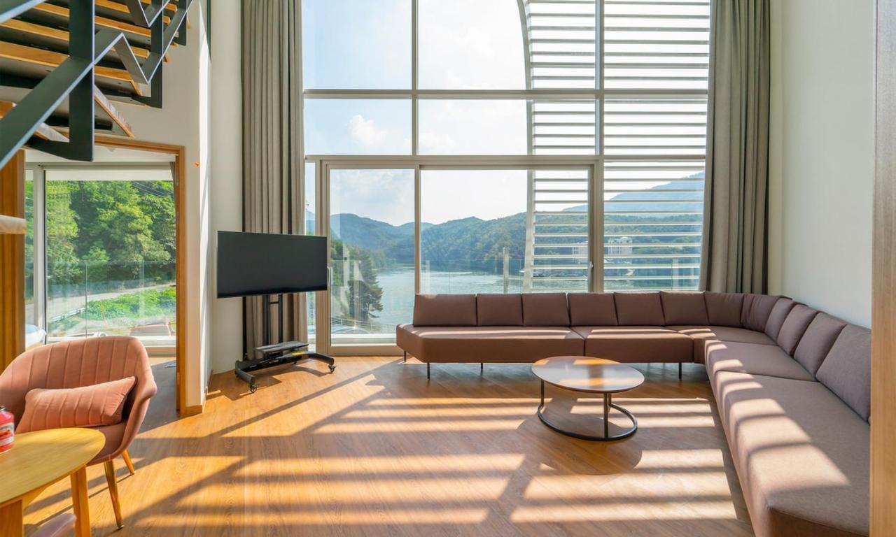 Gapyeong Suiteian Hotel&Resort Buitenkant foto