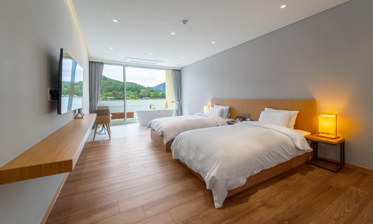 Gapyeong Suiteian Hotel&Resort Buitenkant foto
