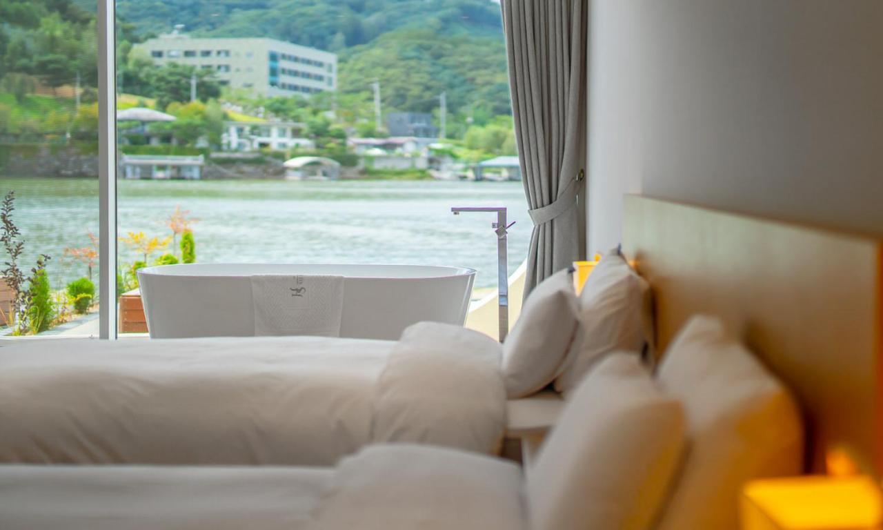 Gapyeong Suiteian Hotel&Resort Buitenkant foto