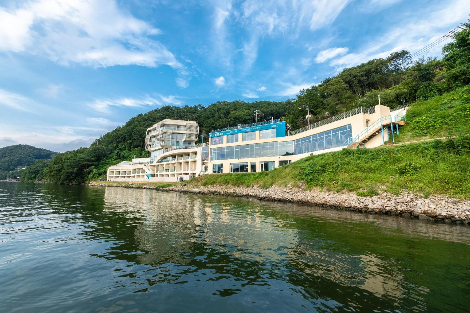 Gapyeong Suiteian Hotel&Resort Buitenkant foto