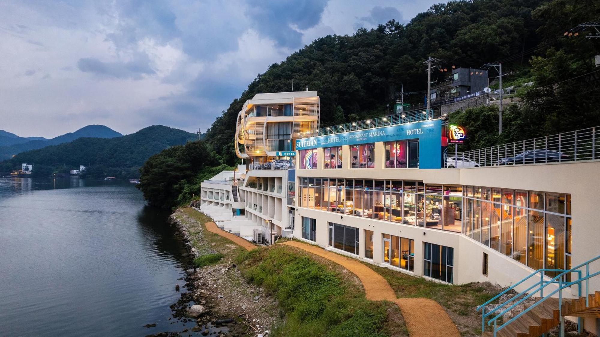 Gapyeong Suiteian Hotel&Resort Buitenkant foto