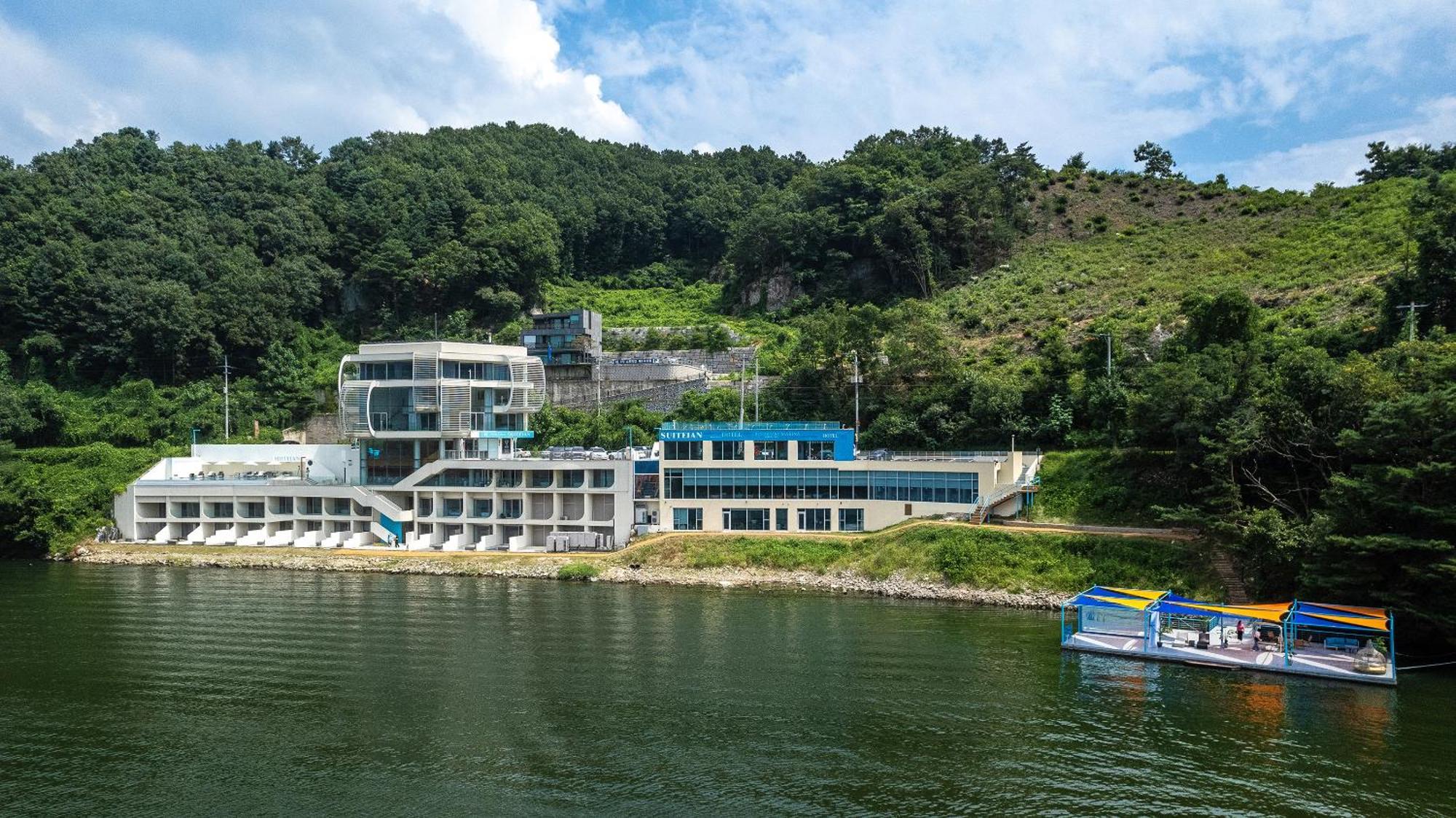 Gapyeong Suiteian Hotel&Resort Buitenkant foto